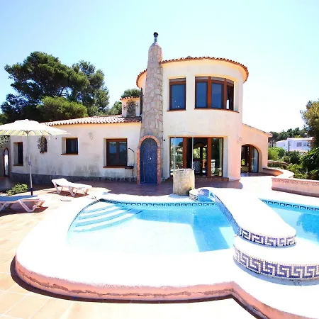 Nielsen Villa *